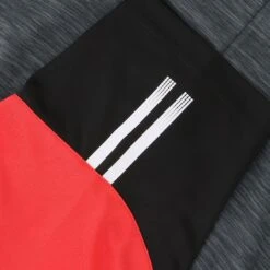 Kids' Oslo T-Shirt Black / Red / White 9 Kids' Oslo T-Shirt Black / Red / White -Columbia Sales Store oslo 060 2 gen bkrdwh adlt p4